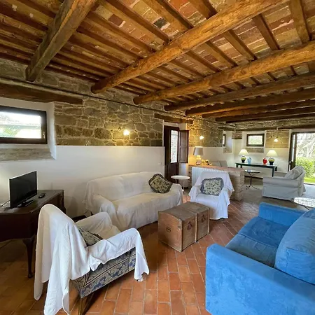 Dom wakacyjny Large Group Retreat With Pool, Cleaning Included Amandola